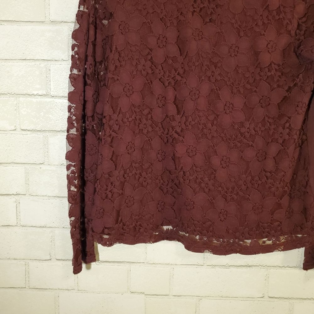 Hollister maroon lace top - Picture 8 of 10
